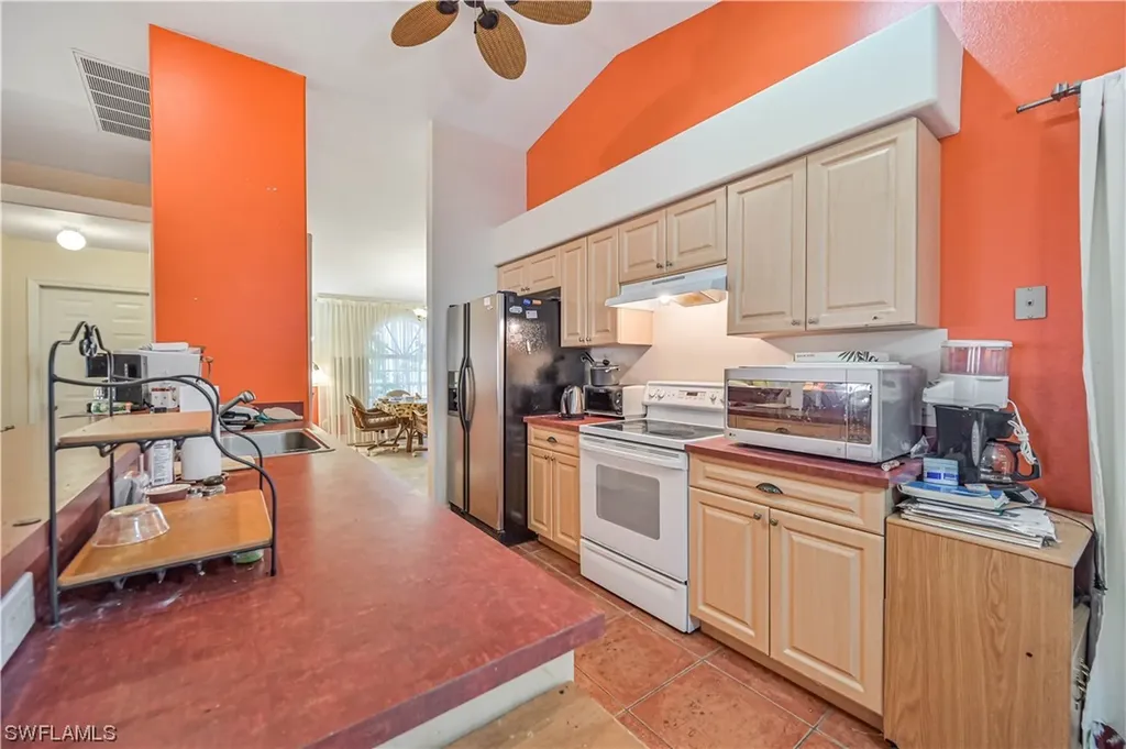 3709 SW 11th Court Cape Coral FL 33914