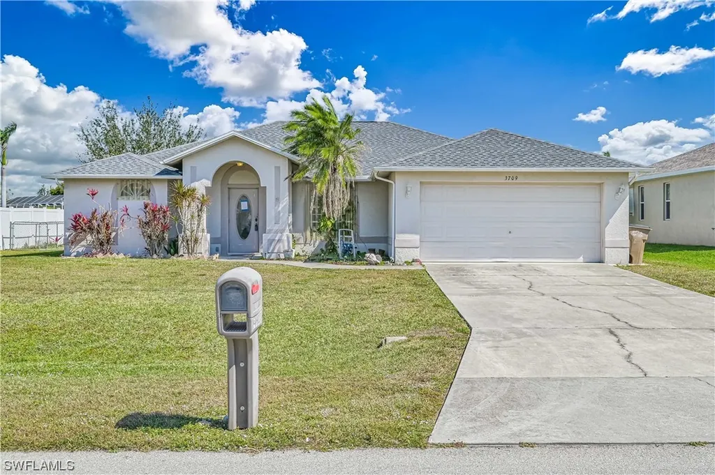 3709 SW 11th Court Cape Coral FL 33914