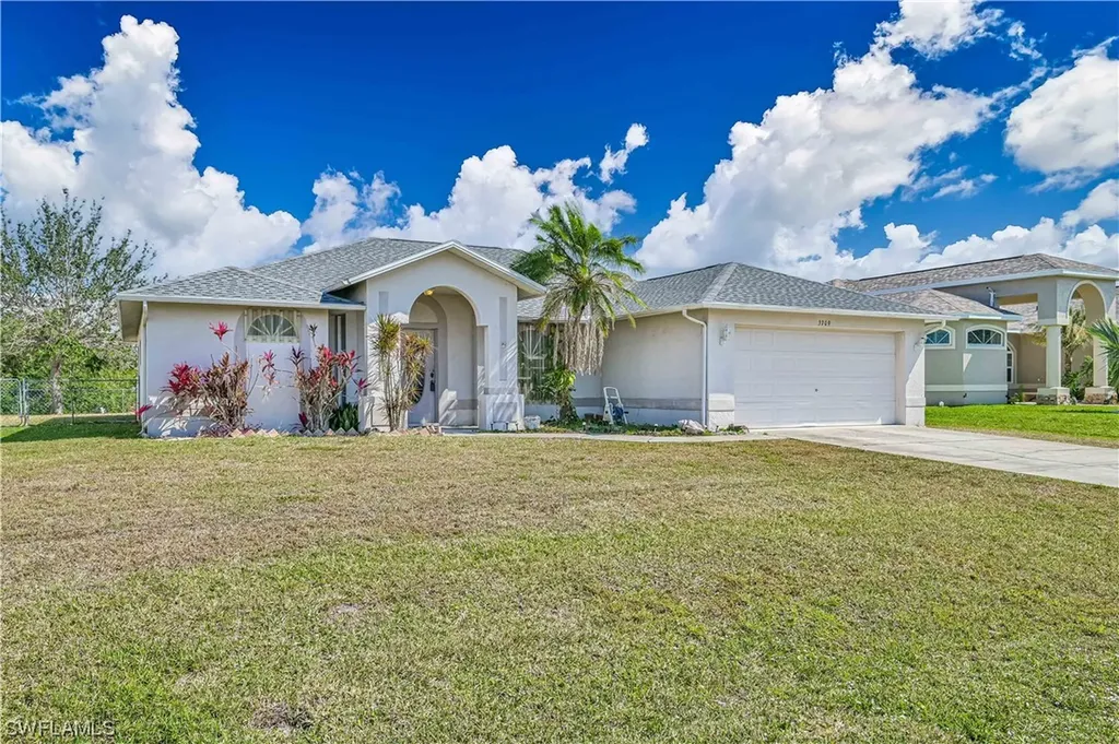 3709 SW 11th Court Cape Coral FL 33914