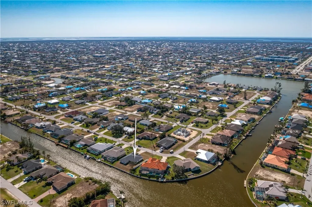 3709 SW 11th Court Cape Coral FL 33914
