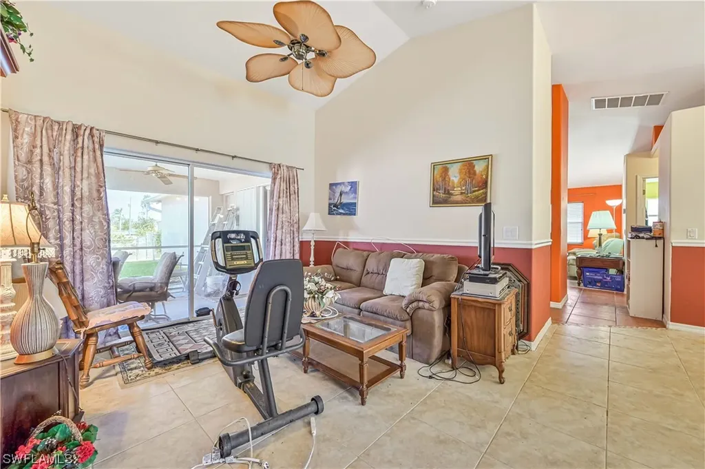 3709 SW 11th Court Cape Coral FL 33914