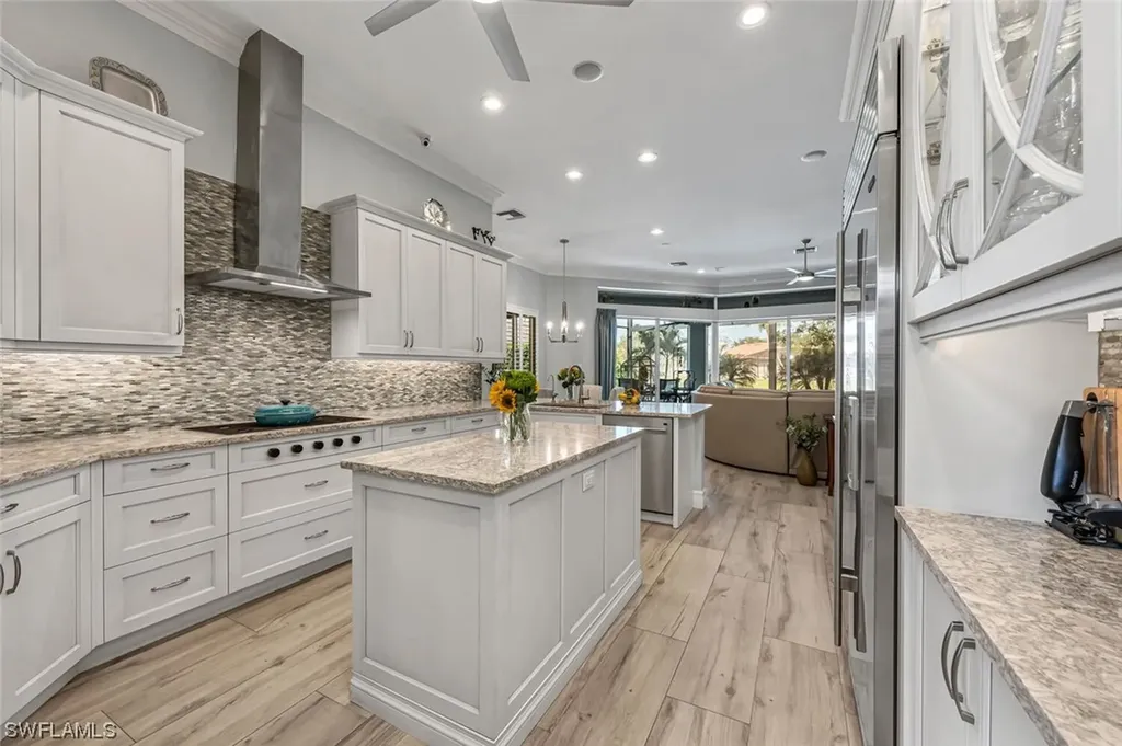 2067 Mission Drive Naples FL 34109