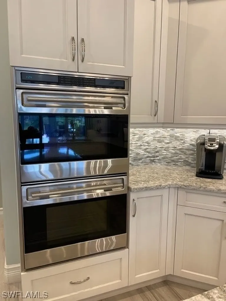 2067 Mission Drive Naples FL 34109
