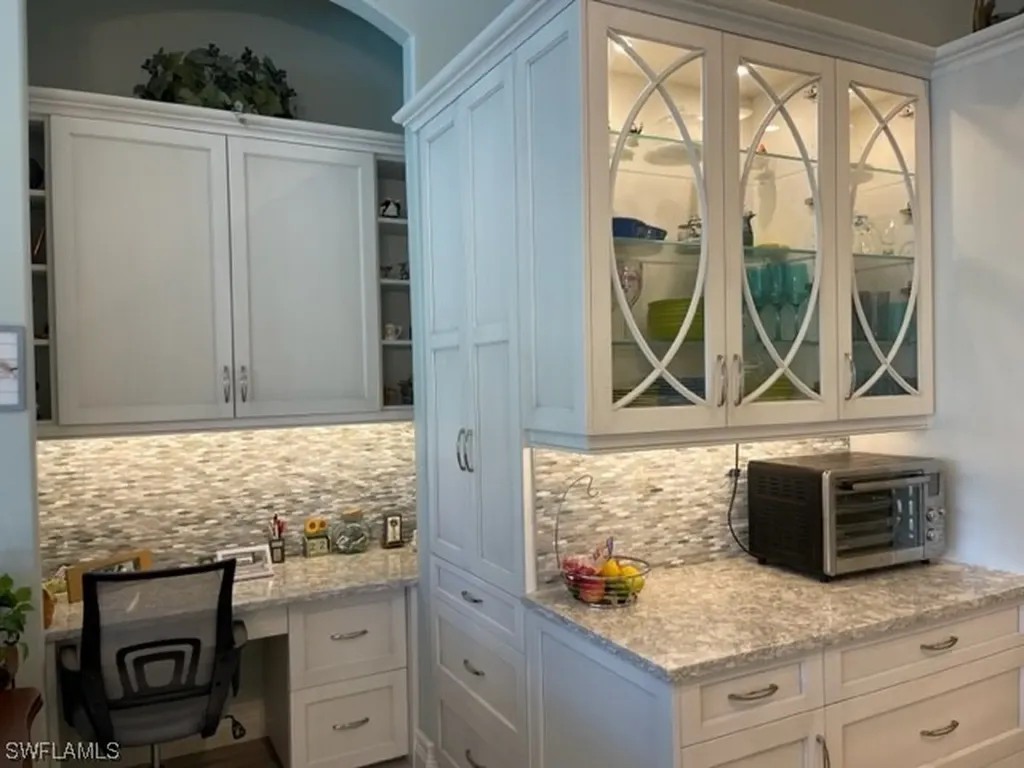2067 Mission Drive Naples FL 34109