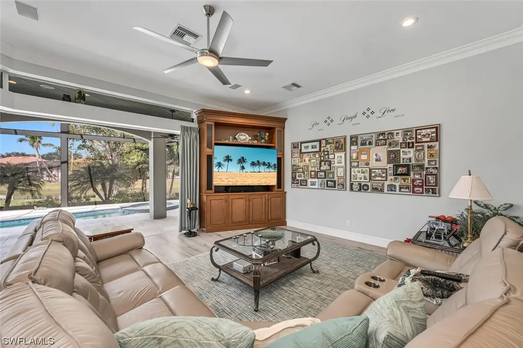 2067 Mission Drive Naples FL 34109