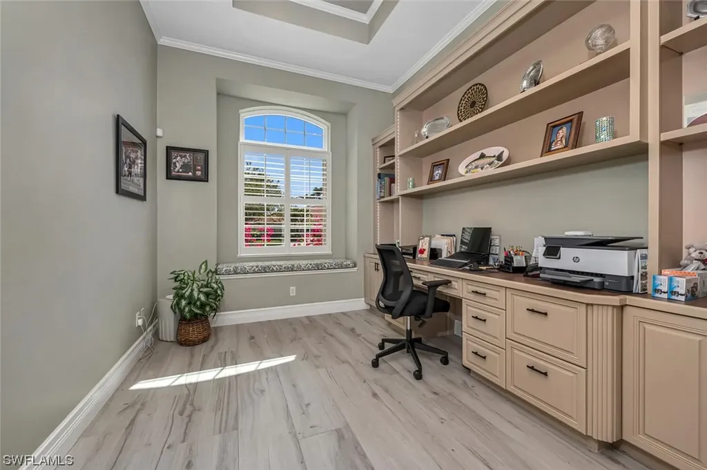 2067 Mission Drive Naples FL 34109