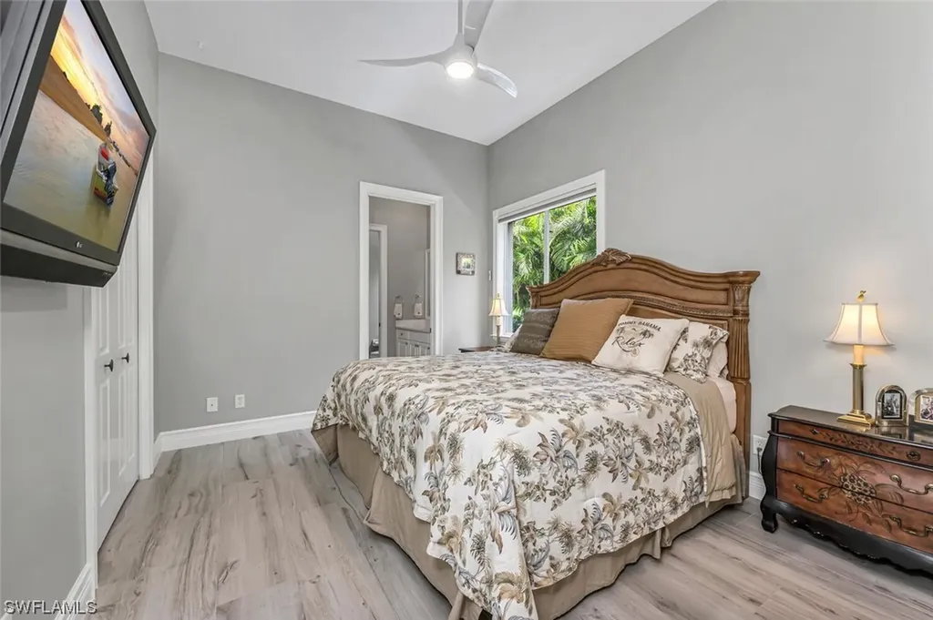 2067 Mission Drive Naples FL 34109