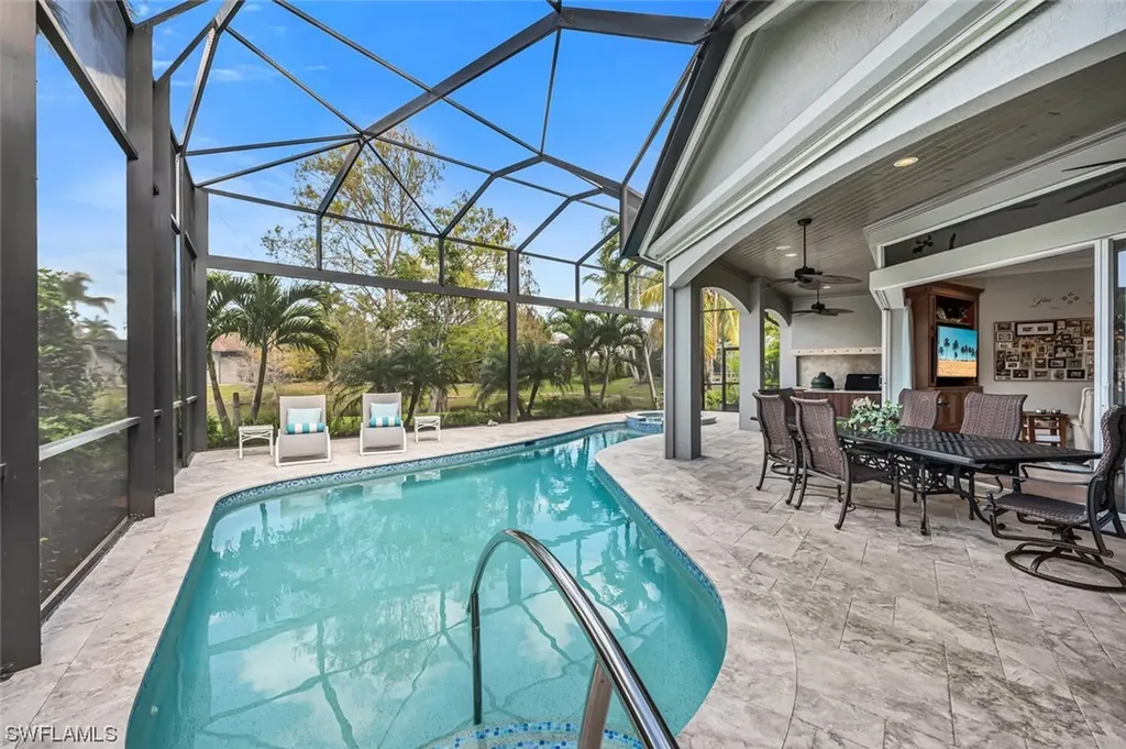 2067 Mission Drive Naples FL 34109