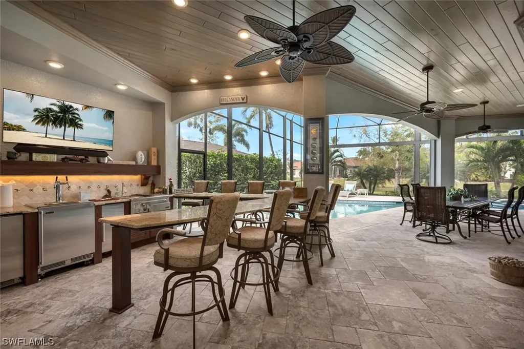 2067 Mission Drive Naples FL 34109