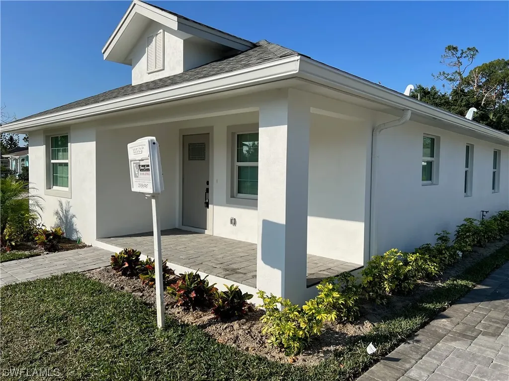 27310 Dortch Avenue Bonita Springs FL 34135
