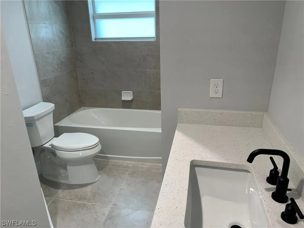 27310 Dortch Avenue Bonita Springs FL 34135