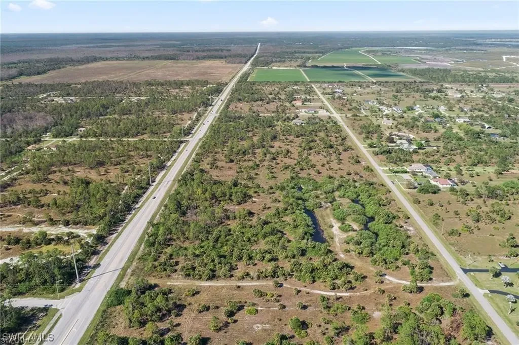 000 8th Street NE Naples FL 34120
