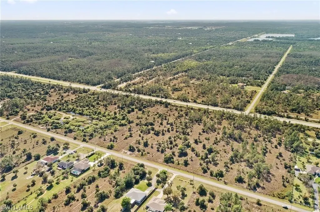 000 8th Street NE Naples FL 34120