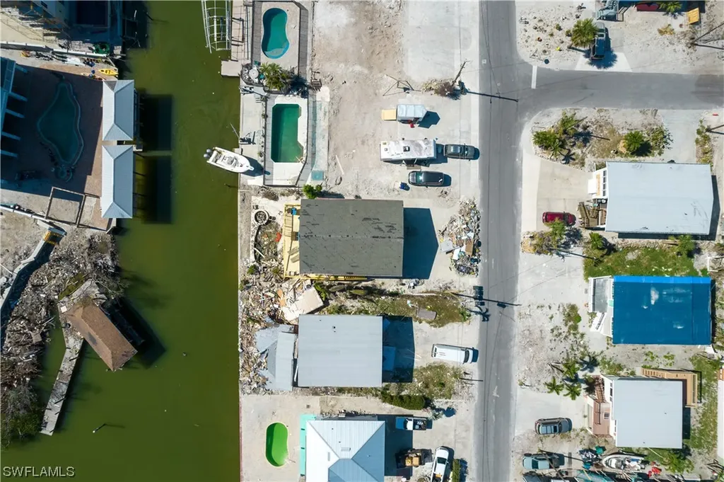 910 3rd Street Fort Myers Beach FL 33931