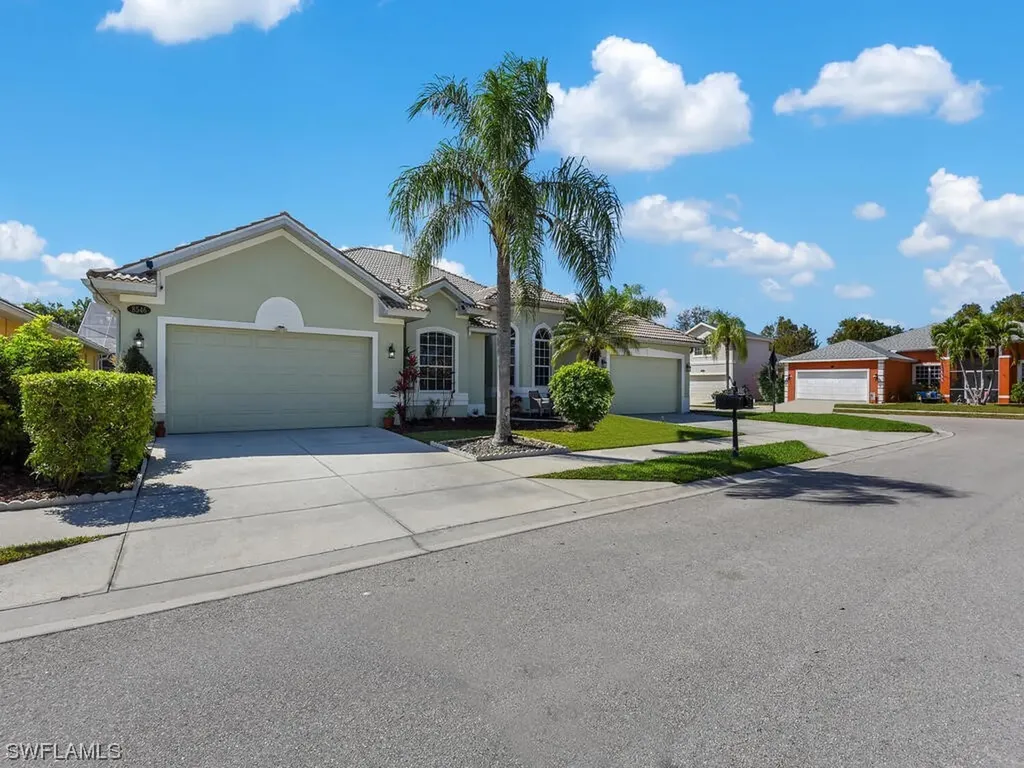 8546 Silk Oak Lane Naples FL 34119
