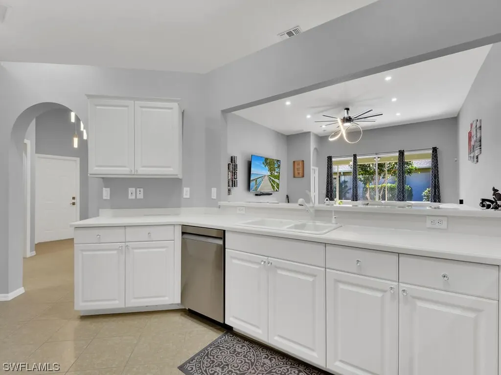 8546 Silk Oak Lane Naples FL 34119
