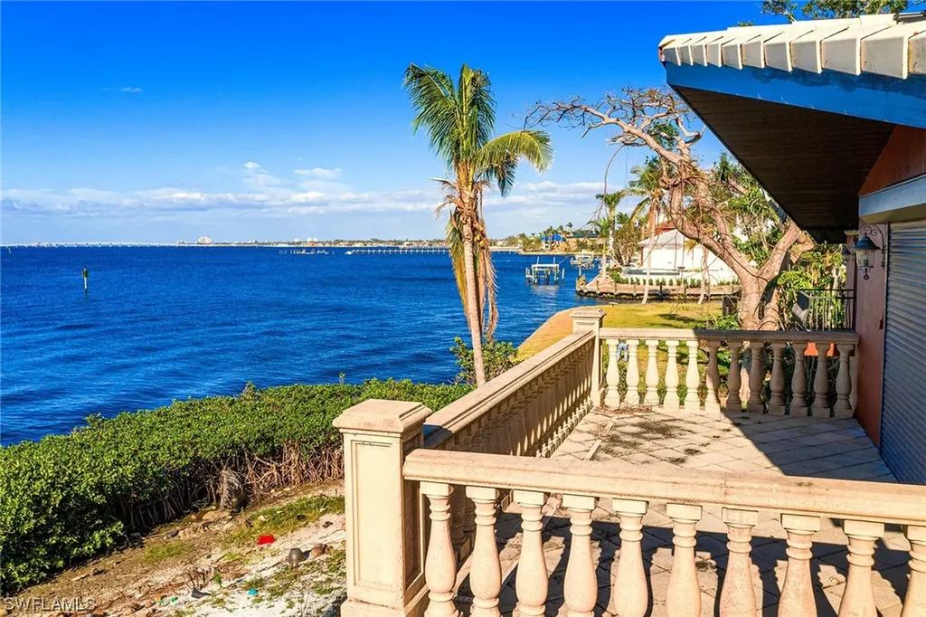 5597 Sundown Harbor Court Fort Myers FL 33919
