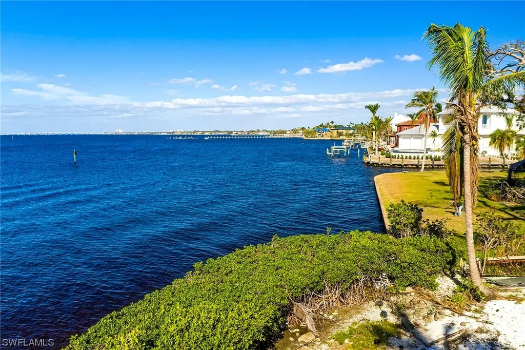 5597 Sundown Harbor Court Fort Myers FL 33919