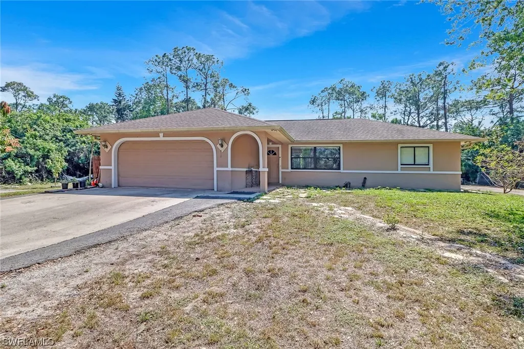 5760 Star Grass Lane Naples FL 34116