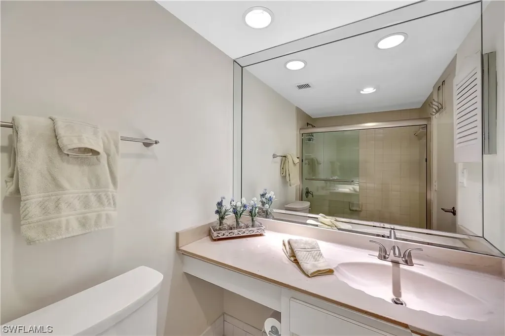 3215 Gulf Shore Boulevard N Naples FL 34103
