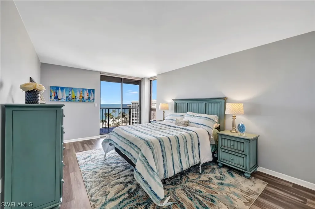 3215 Gulf Shore Boulevard N Naples FL 34103