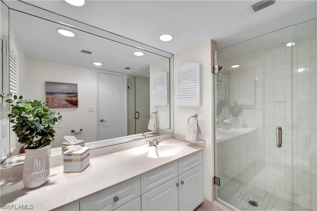 3215 Gulf Shore Boulevard N Naples FL 34103