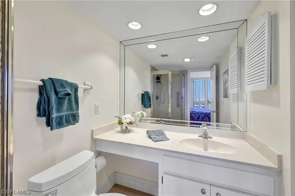 3215 Gulf Shore Boulevard N Naples FL 34103