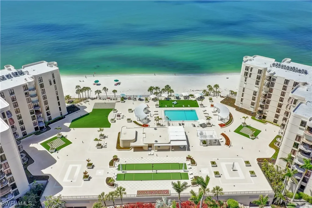 3215 Gulf Shore Boulevard N Naples FL 34103