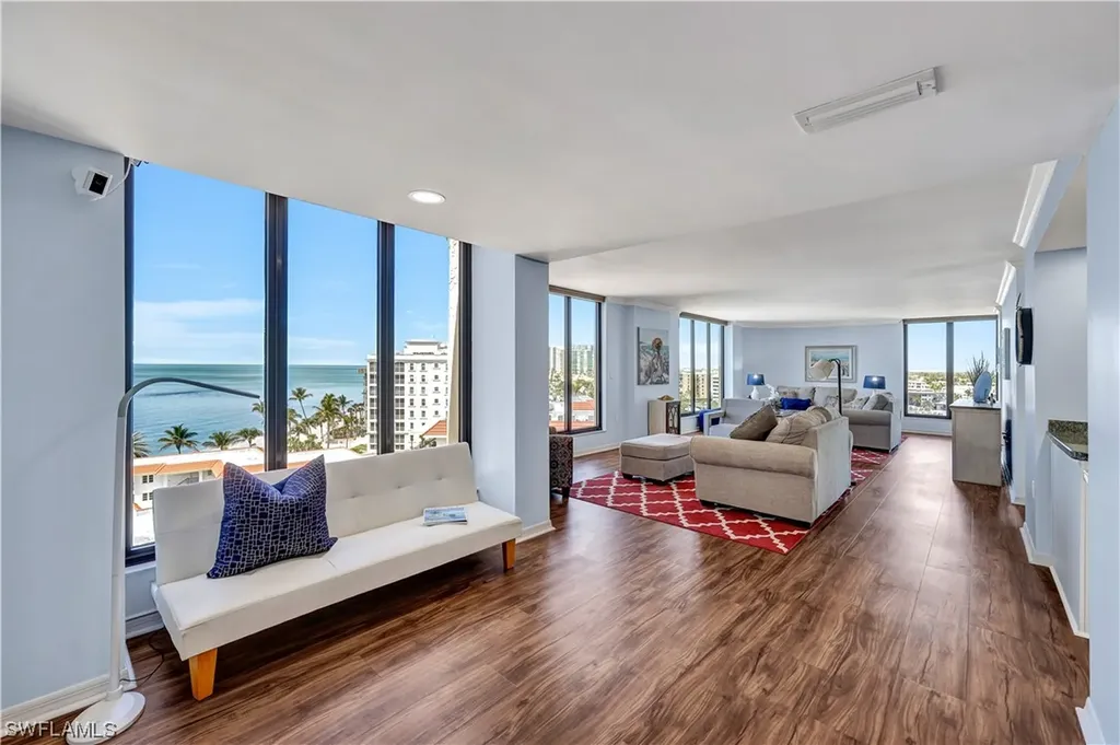 3215 Gulf Shore Boulevard N Naples FL 34103