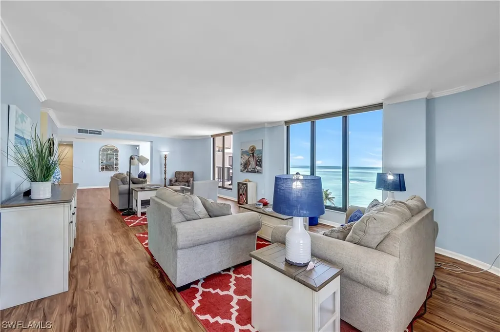 3215 Gulf Shore Boulevard N Naples FL 34103