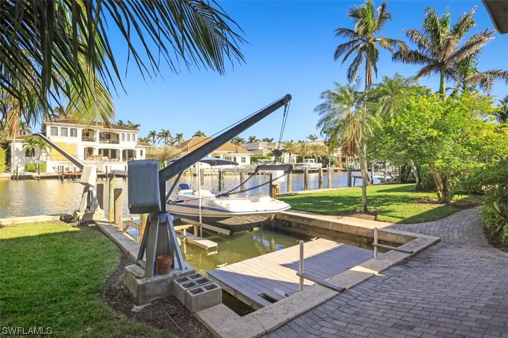 1935 5th Street S Naples FL 34102