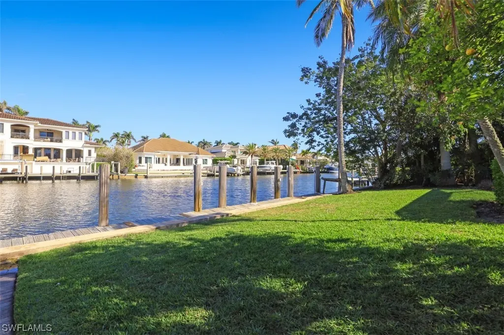 1935 5th Street S Naples FL 34102