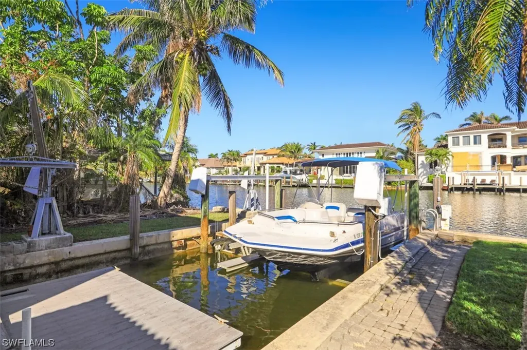 1935 5th Street S Naples FL 34102