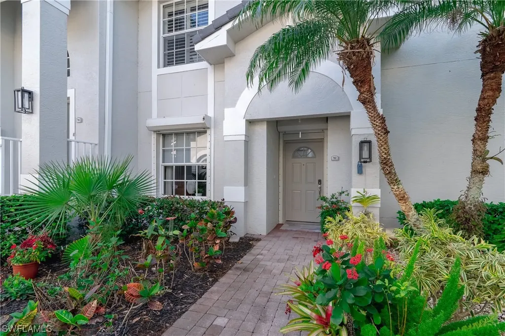 6035 Pinnacle Lane Naples FL 34110