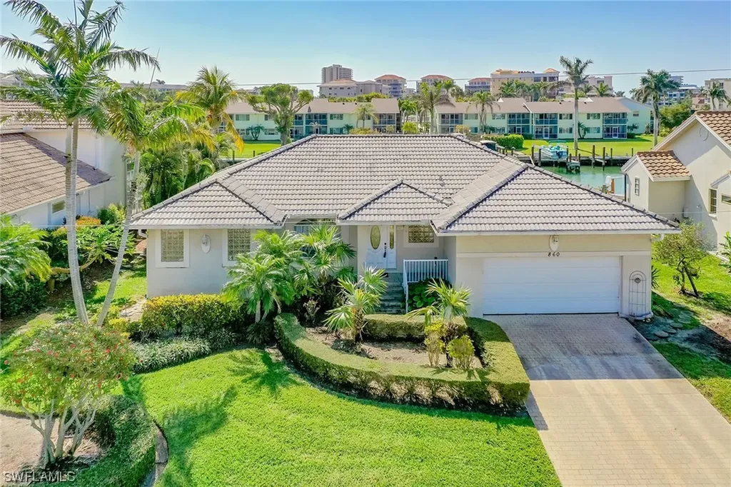 860 Banyan Court Marco Island FL 34145