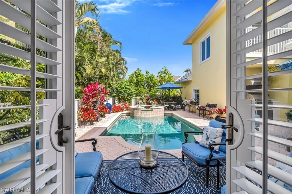 623 14th Avenue S Naples FL 34102