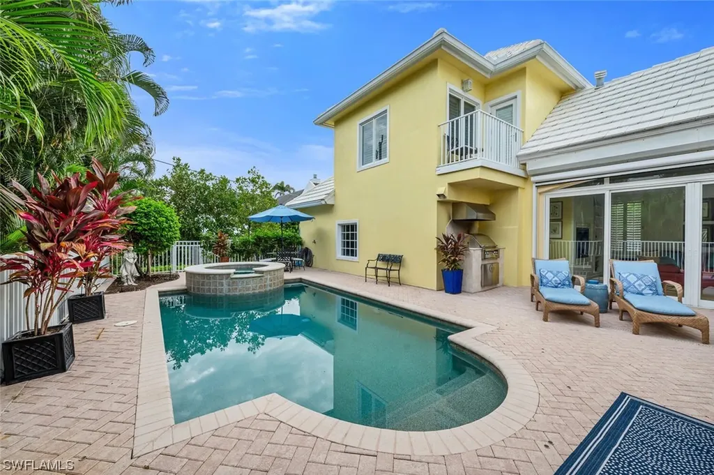 623 14th Avenue S Naples FL 34102