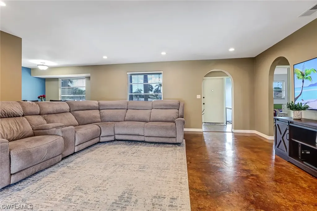 103 Doral Circle Naples FL 34113