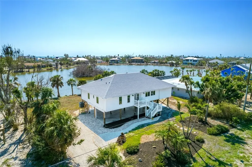 3311 Twin Lakes Lane Sanibel FL 33957