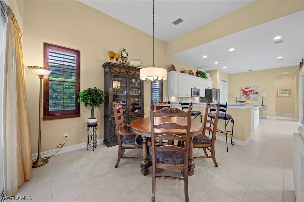 7827 Valencia Court Naples FL 34113