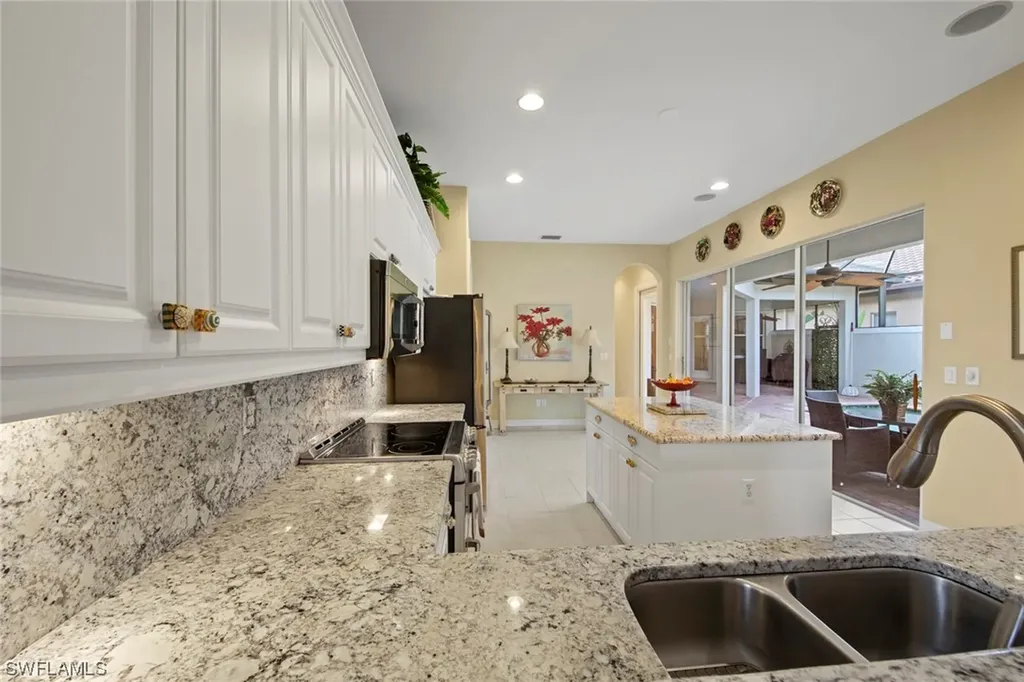 7827 Valencia Court Naples FL 34113