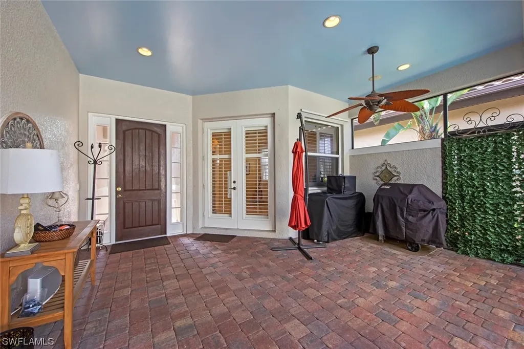 7827 Valencia Court Naples FL 34113