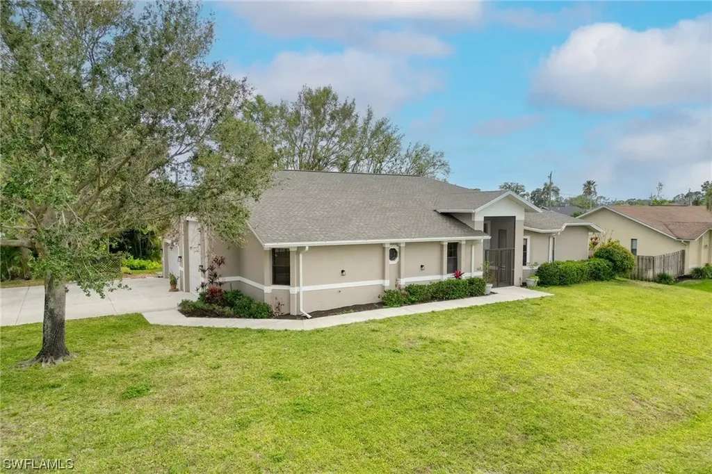 17501 Homewood Road Fort Myers FL 33967