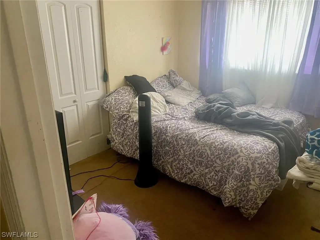 36 Kingsman Circle Fort Myers FL 33905