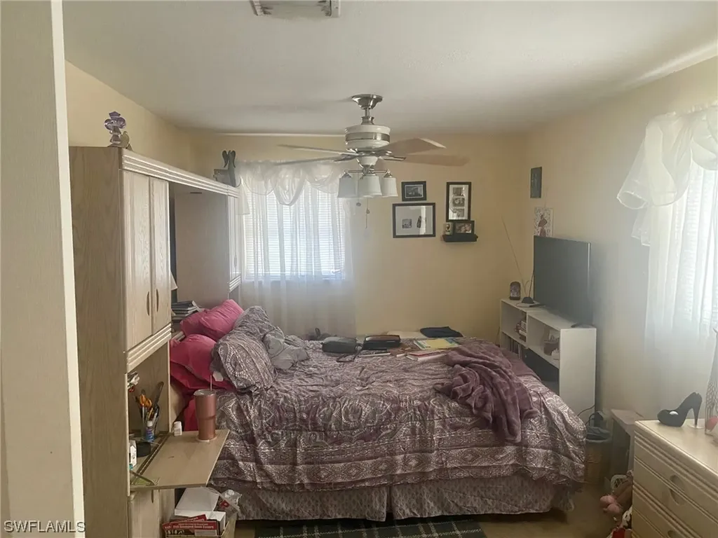 36 Kingsman Circle Fort Myers FL 33905
