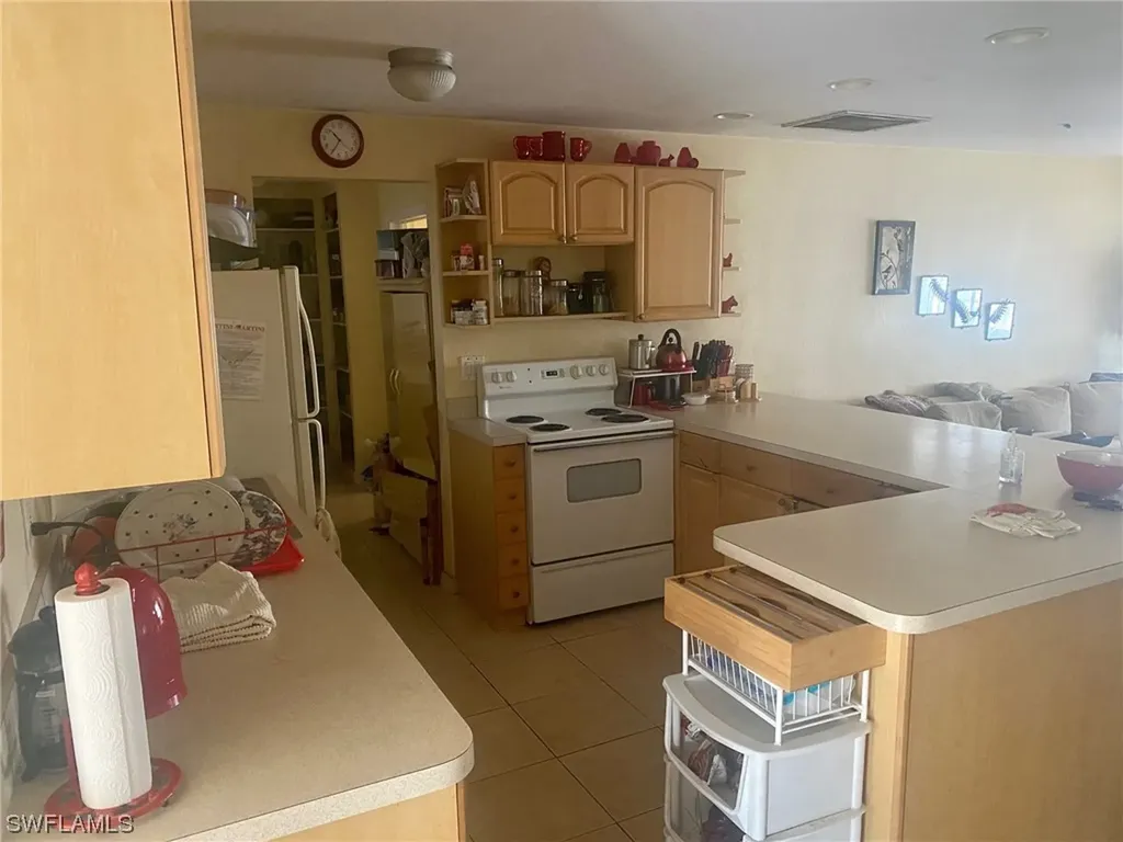 36 Kingsman Circle Fort Myers FL 33905