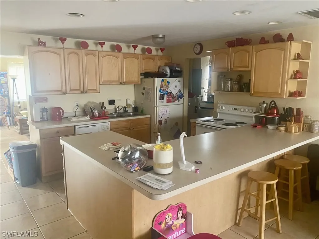 36 Kingsman Circle Fort Myers FL 33905