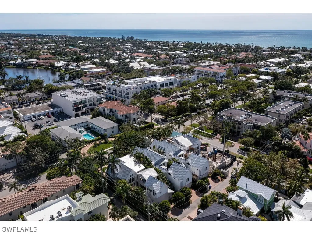 541 4th Avenue S Naples FL 34102