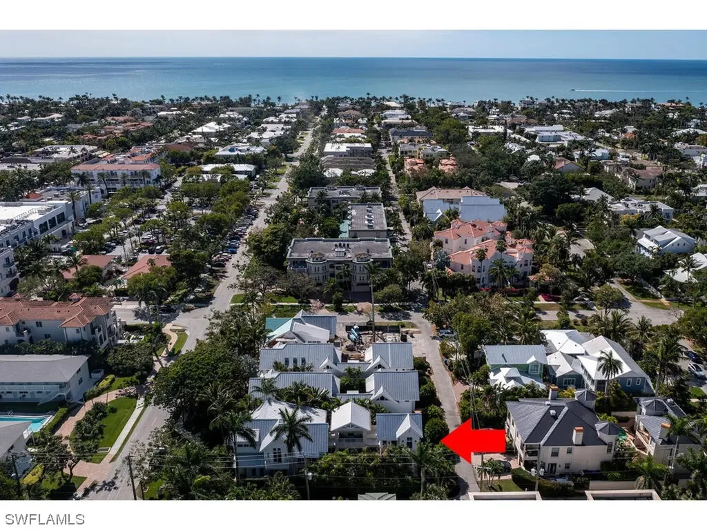 541 4th Avenue S Naples FL 34102