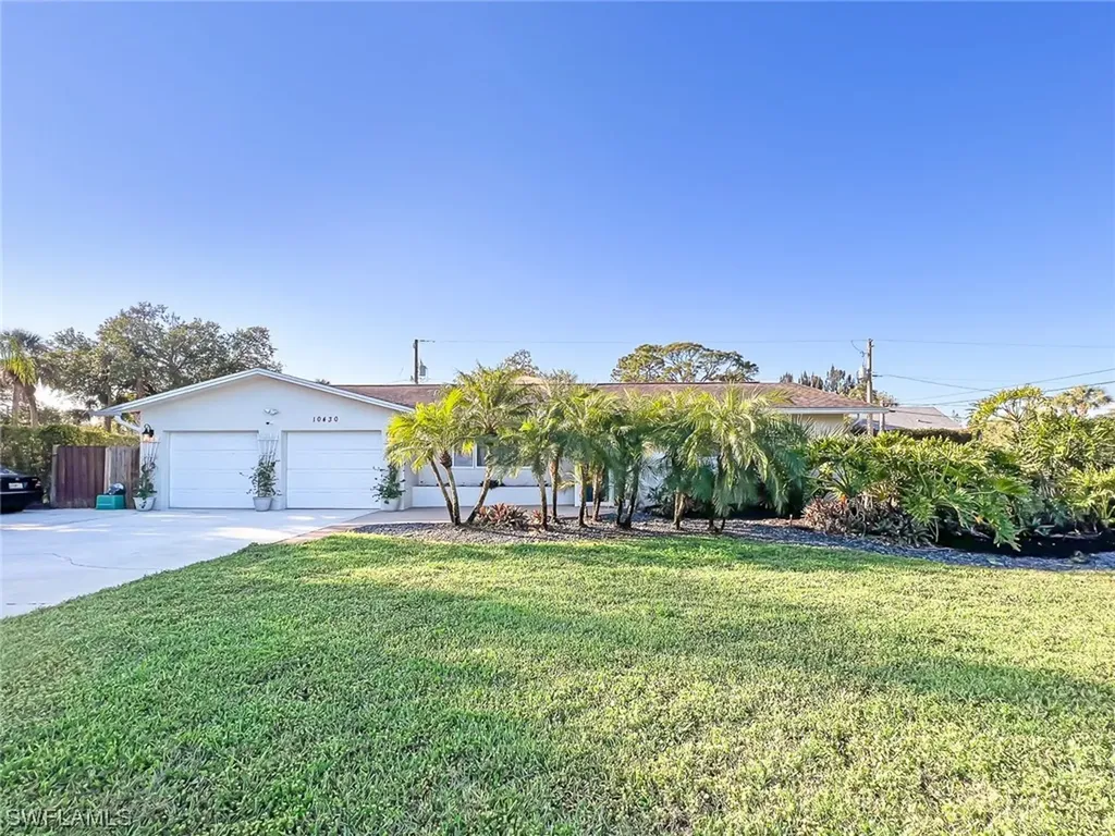 10430 Main Drive Bonita Springs FL 34135